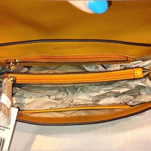 NWT Michael Kors Soho Large Animal Print Logo Shoulder Bag in  Marigold - Picture 6 of 7
